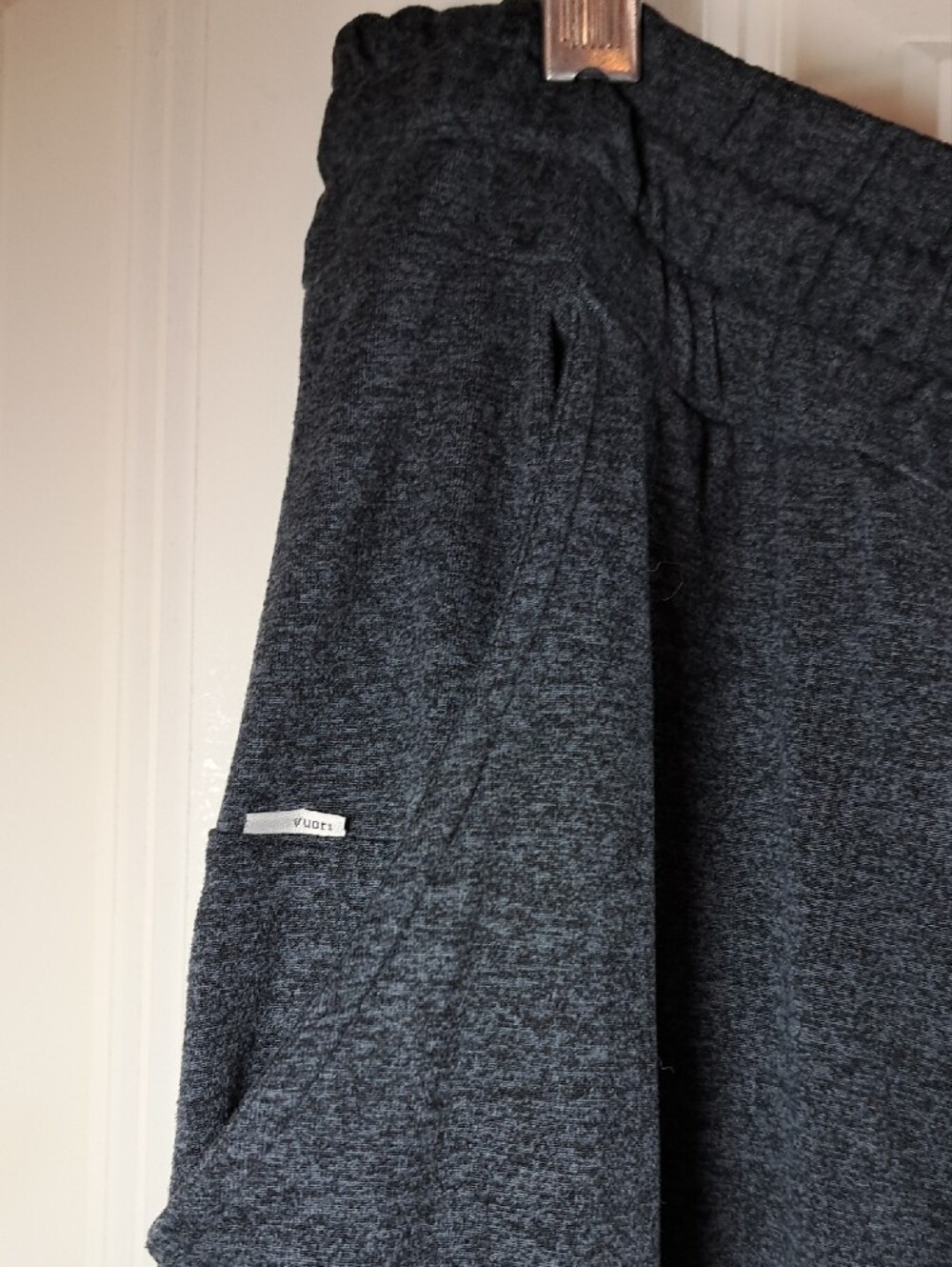 Vuori Charcoal Gray Men’s Performance Joggers - Picture 5 of 9